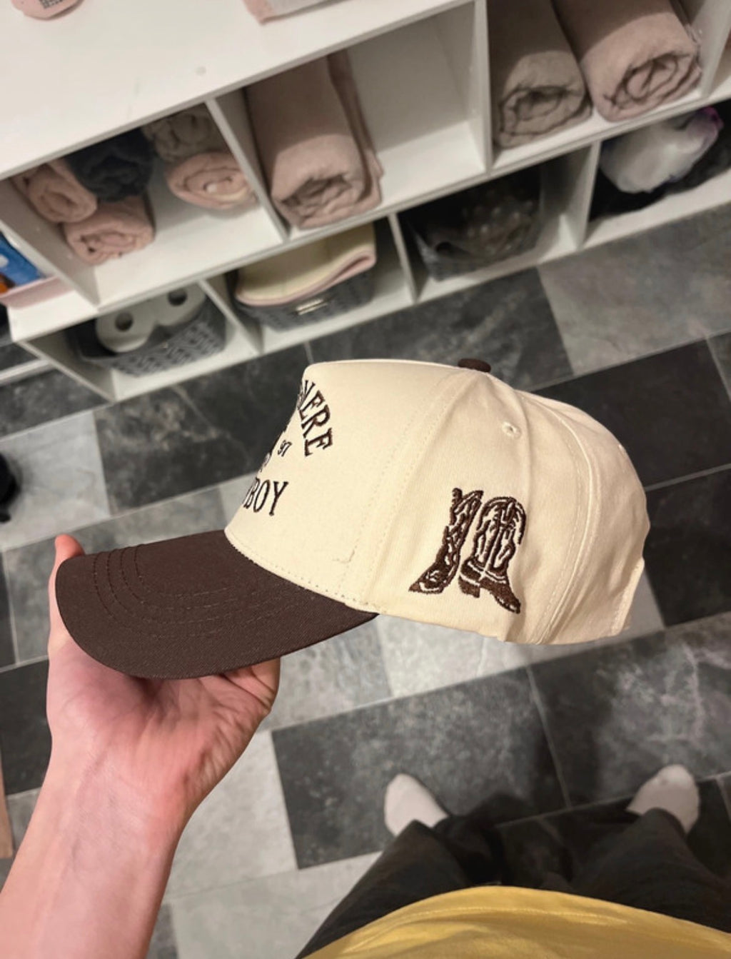 Cashmere cowboy cap