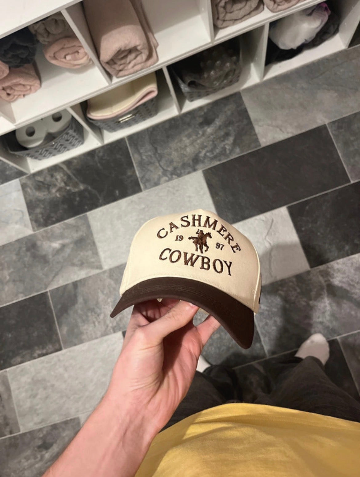Cashmere cowboy cap