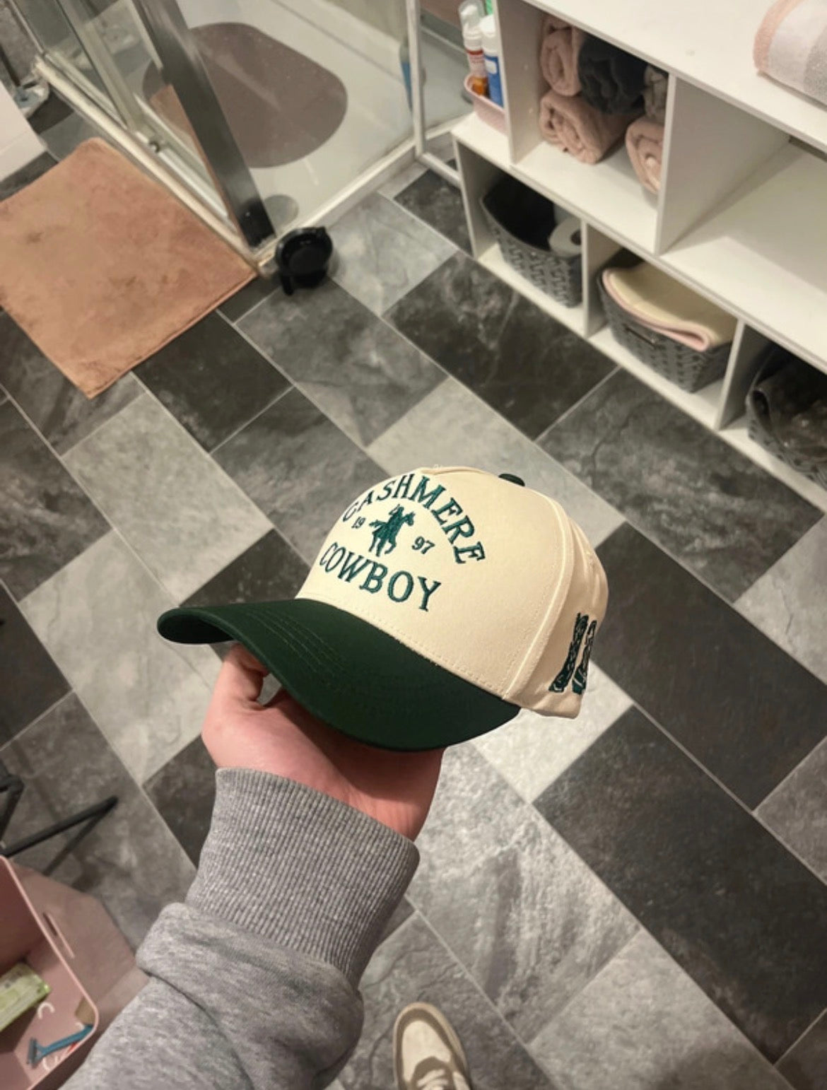 Cashmere cowboy cap